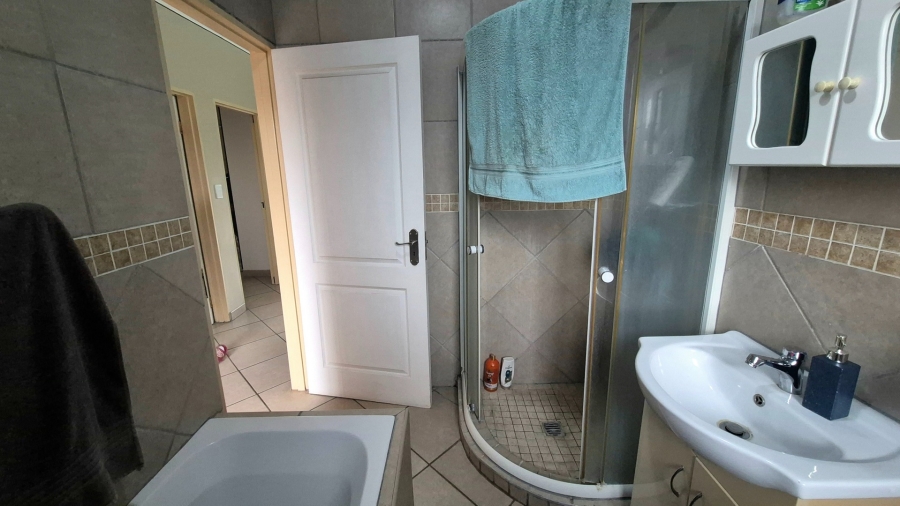 2 Bedroom Property for Sale in Die Bult North West